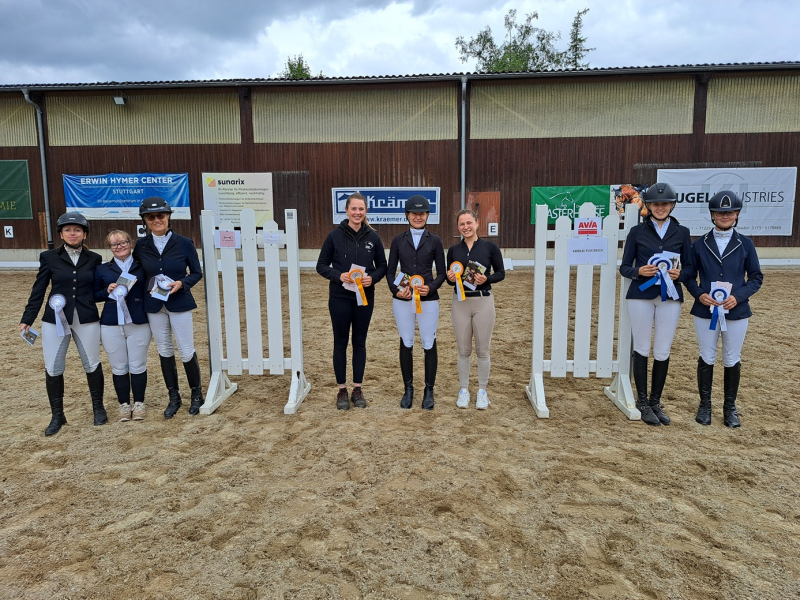 Siegerehrung Team-Dressur in Renningen